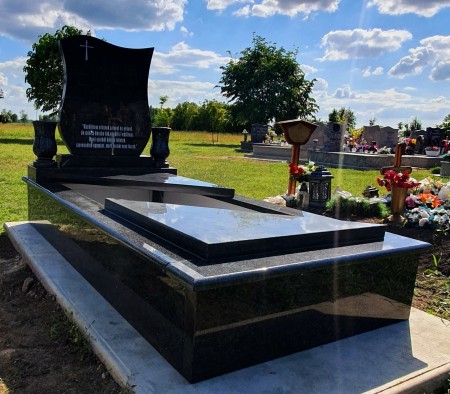 070.jpg